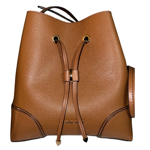 Michael Kors Mercer Bucket Handbag - Picture 3 of 7